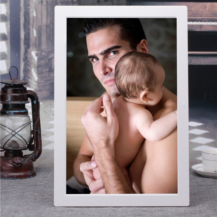 17 inch Multi-media Music & Movie Player Digital Photo Frame with Remote Control, Mstar V59 Program, Support USB / SD Card / HD Port, Built in Stereo Speaker - HoMEdemic™ 