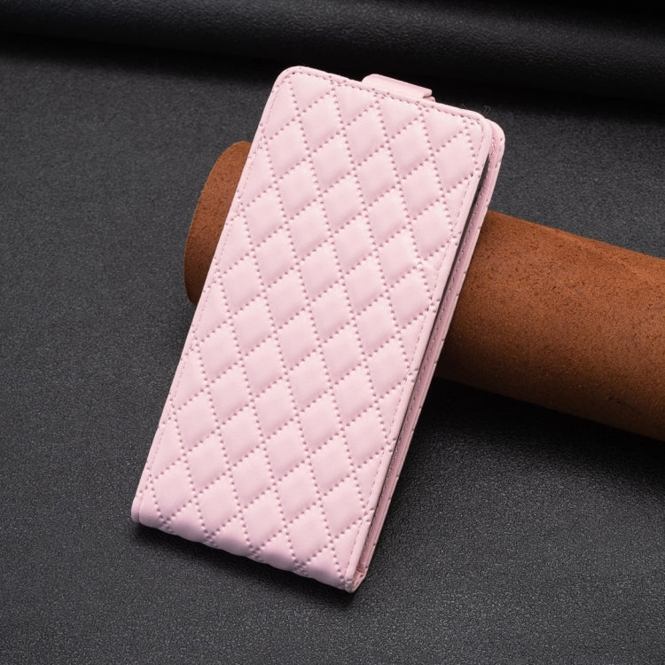 For iPhone 15 Pro Diamond Lattice Vertical Flip Leather Phone Case(Pink) - HoMEdemic™ 