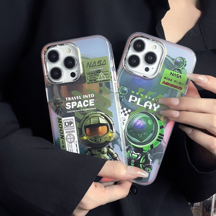 For iPhone 15 Pro Fluorescent Laser Astronaut Phone Case(Green) - HoMEdemic™ 