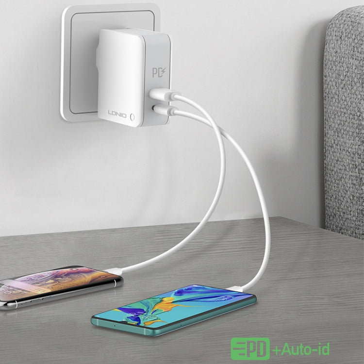 LDNIO A4403C 30W PD + Auto-id Foldable Fast Travel Charger with 1m 8 Pin Cable, EU Plug - HoMEdemic™ 