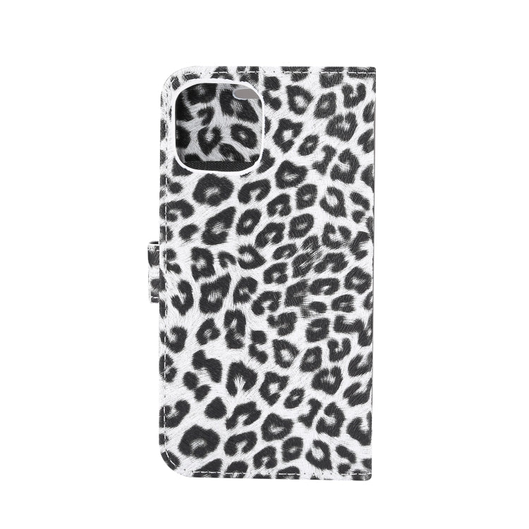 For iPhone 15 Leopard Pattern Horizontal Flip Leather Phone Case(White) - HoMEdemic™ 