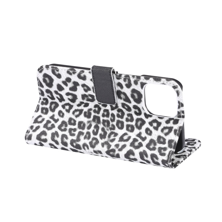 For iPhone 15 Leopard Pattern Horizontal Flip Leather Phone Case(White) - HoMEdemic™ 
