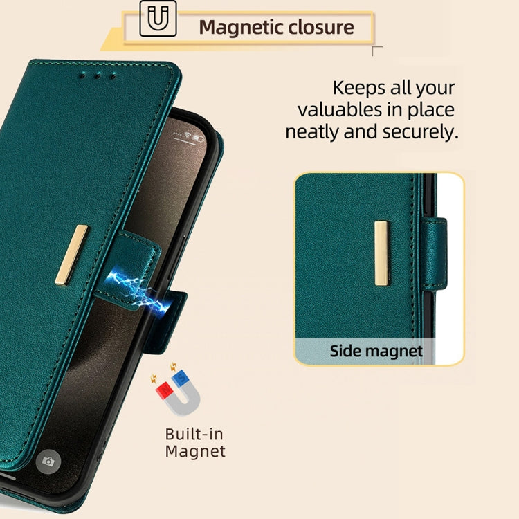 For iPhone 15 Pro Crossbody Chain Leather Phone Case(Green) - HoMEdemic™ 