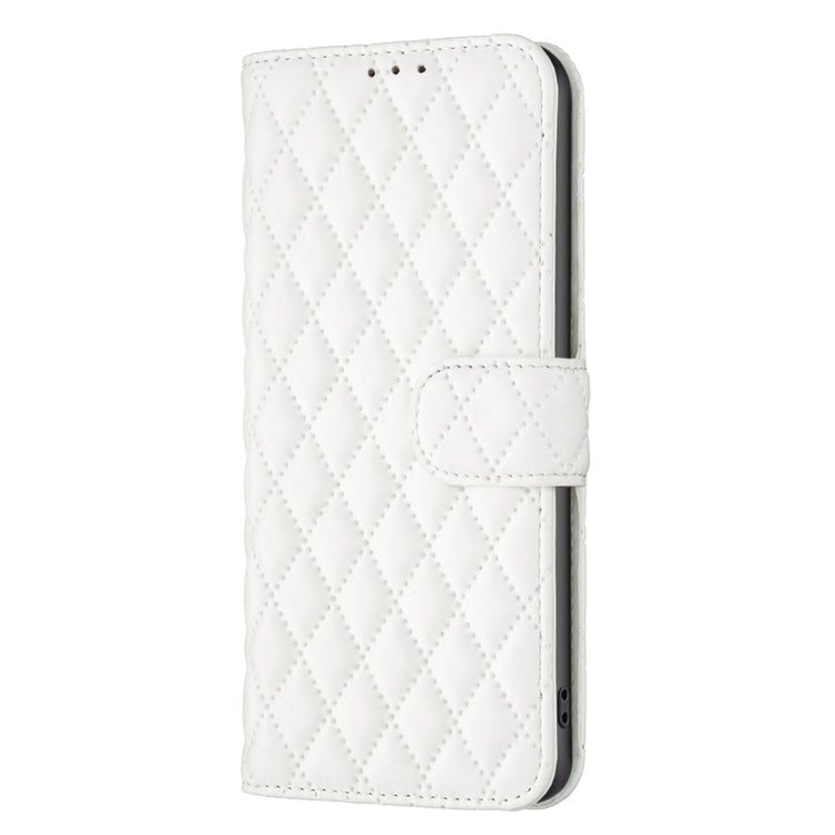 For iPhone 15 Pro Diamond Lattice Wallet Flip Leather Phone Case(White) - HoMEdemic™ 
