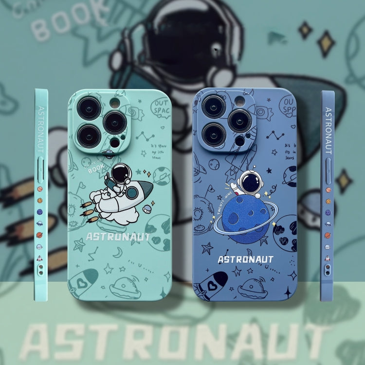 For iPhone 15 Pro Liquid Silicone Straight Side Phone Case(Green Astronaut) - HoMEdemic™ 