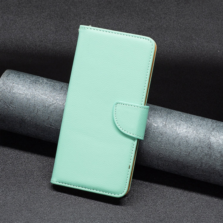 For iPhone 15 Pro Litchi Texture Pure Color Flip Leather Phone Case(Green) - HoMEdemic™ 