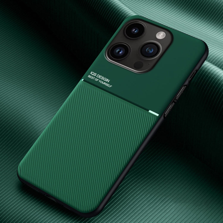 For iPhone 15 Pro Max Classic Tilt Strip Grain Magnetic Shockproof PC + TPU Phone Case(Green) - HoMEdemic™ 