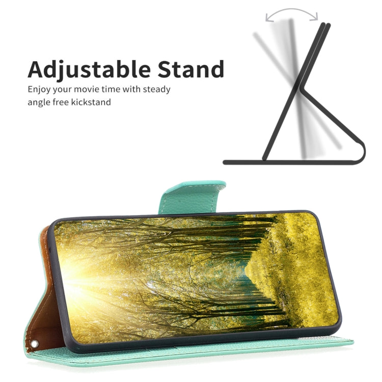 For iPhone 15 Pro Max Litchi Texture Pure Color Flip Leather Phone Case(Green) - HoMEdemic™ 