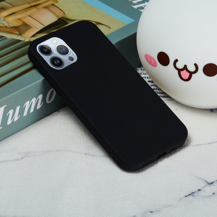 For iPhone 15 Pro Max Solid Color Silicone Phone Case(Black) - HoMEdemic™ 