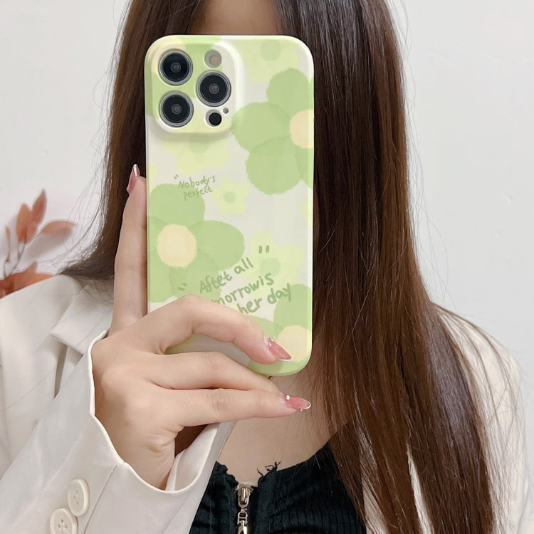 For iPhone 15 Pro PC Phone Case(Green Flower) - HoMEdemic™ 