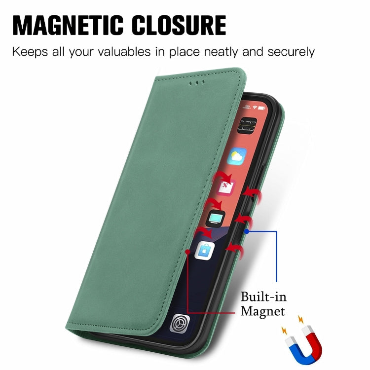 For iPhone 15 Pro Retro Skin Feel Magnetic Flip Leather Phone Case(Green) - HoMEdemic™ 