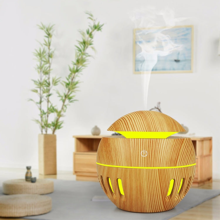 Wood Grain USB Hollowed-out Humidifier Seven Color Aromatherapy Lamp Automatic Alcohol Sprayer with Remote Control(Light Brown-3) - HoMEdemic™ 